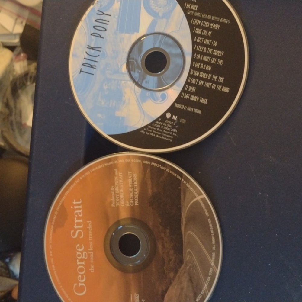 Assorted Music CDs Collection - Picture 4 of 6